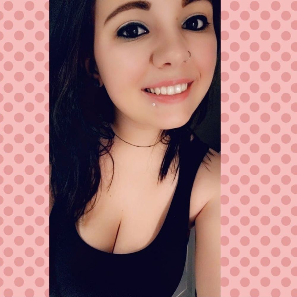 Meet your Posher, Caitlan